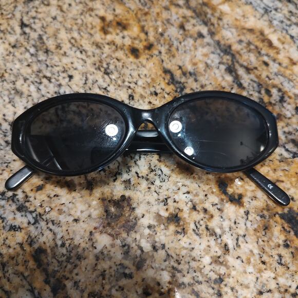 Hobie Kira Sunglasses Womens Black Oval Polarized Retro Style UV Protection - Picture 12 of 12